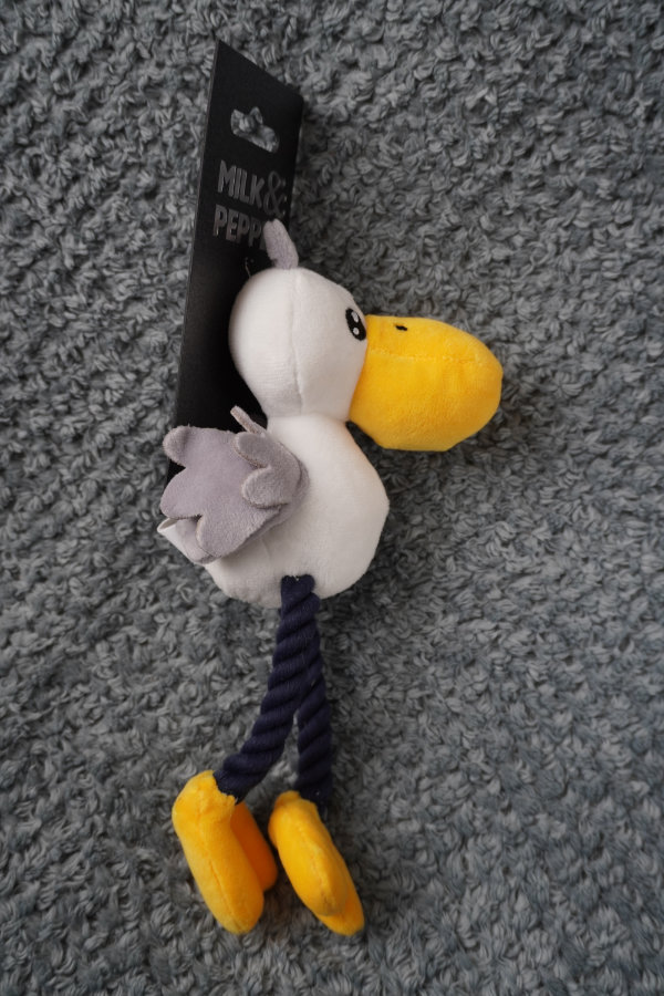 Jouet Santiago le Pélican - Milk & Pepper (21 cm) – Image 3